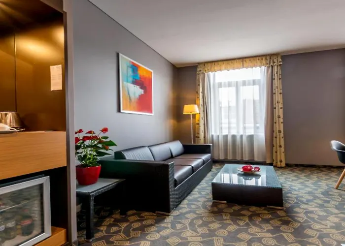 布达佩斯博物馆酒店 4*