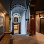 布达佩斯博物馆酒店 4*