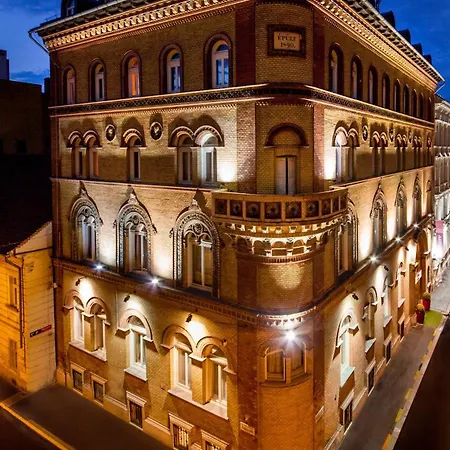 Museum 4*