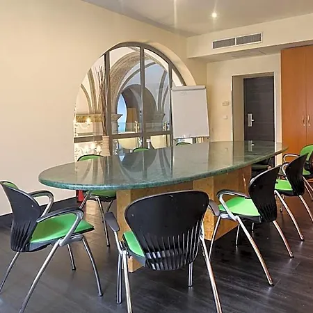 Museum Hotel 4*