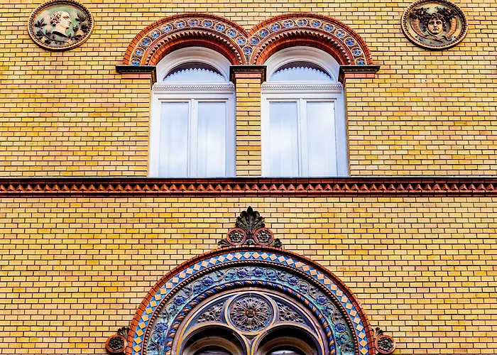 Museum 4*