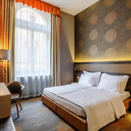 Hotel Museum 4*