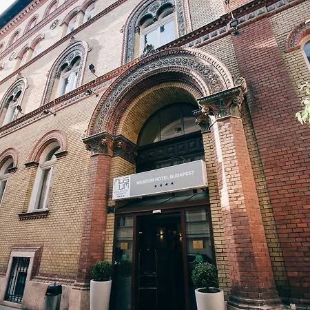 Museum Ξενοδοχείο 4*