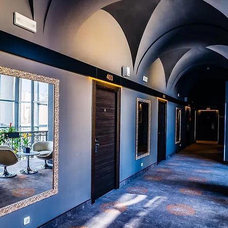 Hotel Museum 4*